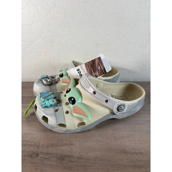 CROCS Shoes - New Star Wars x Crocs Grogu Baby Yoda Mandalorian Classic Clogs — Men 5 /Women 7